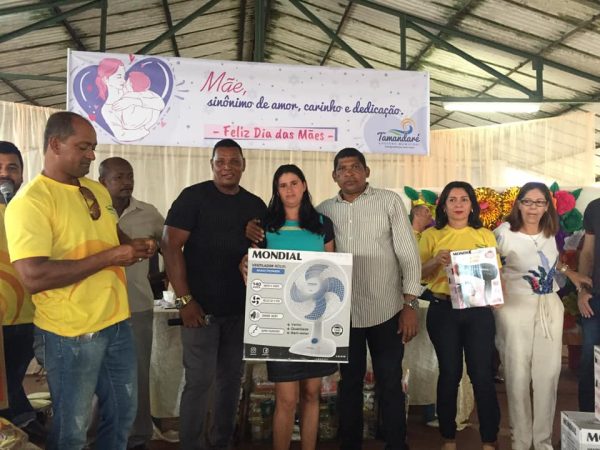 VEREADORES PARTICIPAM DA FESTA EM COMEMORAÇÃO AO DIA DAS MÃES NO DISTRITO DE SAUÉ – USINA SANTO ANDRÉ.